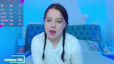Nika  online show from October 9, 2025, 9:35 pm