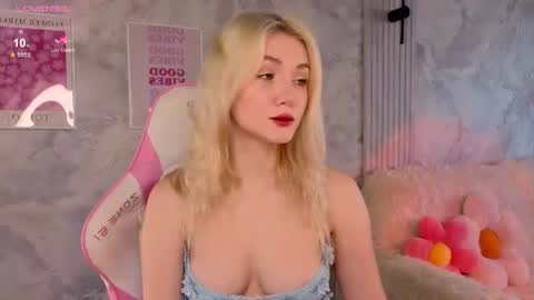 HelloMy name Eva online show from July 1, 2026, 4:58 am