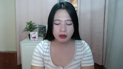 Snapshot of cutie_asianwoman chatting on December 17, 2024, 8:43 pm cutie_asianwoman online show from December 17, 2024, 8:43 pm