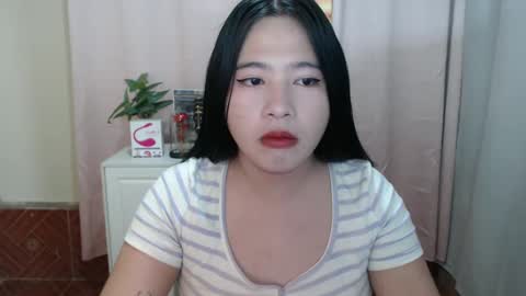 Snapshot of cutie_asianwoman chatting on December 18, 2024, 6:35 pm cutie_asianwoman online show from December 18, 2024, 6:35 pm