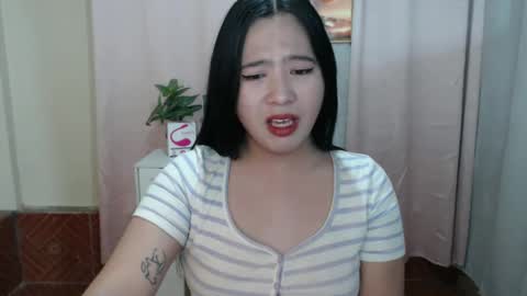 Snapshot of cutie_asianwoman chatting on December 22, 2024, 2:39 am cutie_asianwoman online show from December 22, 2024, 2:39 am