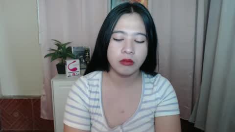 Snapshot of cutie_asianwoman chatting on January 13, 2025, 2:28 am cutie_asianwoman online show from January 13, 2025, 2:28 am