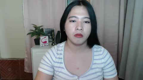 Snapshot of cutie_asianwoman chatting on January 13, 2025, 5:33 am cutie_asianwoman online show from January 13, 2025, 5:33 am