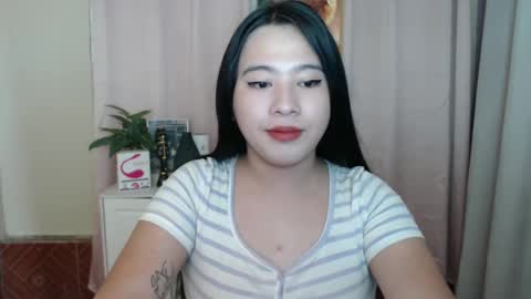 Snapshot of cutie_asianwoman chatting on January 14, 2025, 1:36 am cutie_asianwoman online show from January 14, 2025, 1:36 am