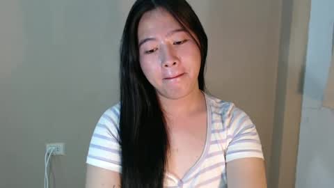 Snapshot of cutie_asianwoman chatting on February 25, 2025, 2:14 am cutie_asianwoman online show from February 25, 2025, 2:14 am