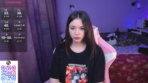 Snapshot of cutie_bellle chatting on February 11, 2025, 5:37 am belle online show from February 11, 2025, 5:37 am