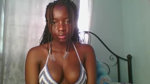 cutie_choco online show from November 8, 2025, 7:08 am