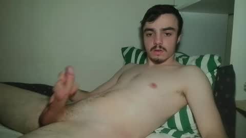 cutie garlix online show from April 14, 2026, 9:32 pm