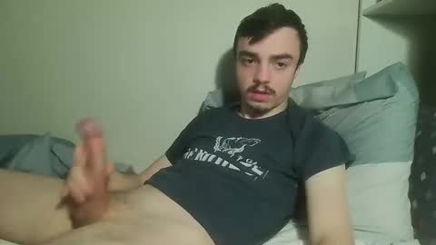 Snapshot of cutie_garlix chatting on June 10, 2026, 9:25 pm cutie garlix online show from June 10, 2026, 9:25 pm