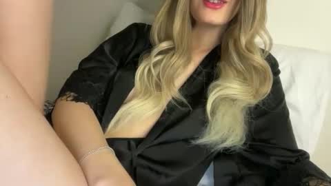 Call me cutie online show from April 7, 2026, 5:19 am