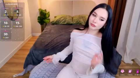 Monica online show from February 17, 2026, 9:43 pm