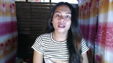 Snapshot of cutie_rona chatting on December 5, 2025, 6:22 am cutie_rona online show from December 5, 2025, 6:22 am