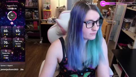 Cutie Velvette online show from December 17, 2024, 5:04 pm