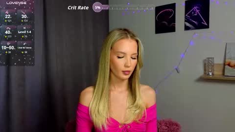 cutiefull_lion online show from October 1, 2025, 5:35 am