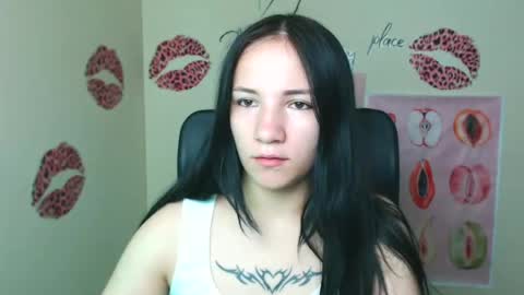 Snapshot of cutielady_ chatting on June 29, 2026, 5:57 am Emma online show from June 29, 2026, 5:57 am