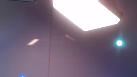 Laura online show from February 20, 2026, 11:32 am