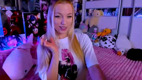 Snapshot of cuttie_ponyy chatting on December 26, 2024, 9:37 pm Nora online show from December 26, 2024, 9:37 pm