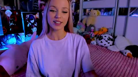 Snapshot of cuttie_ponyy chatting on January 3, 2025, 9:47 pm Nora online show from January 3, 2025, 9:47 pm