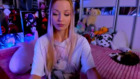 Snapshot of cuttie_ponyy chatting on January 7, 2025, 9:35 pm Nora online show from January 7, 2025, 9:35 pm