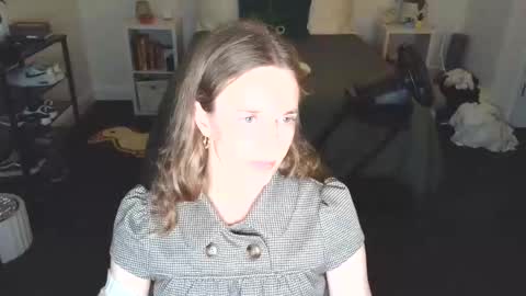 Claire online show from June 9, 2026, 2:56 am