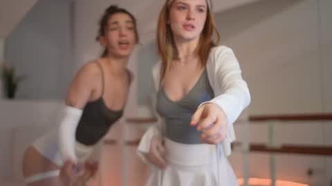 Snapshot of cyberheart_ chatting on December 4, 2024, 2:48 pm EMILY online show from December 4, 2024, 2:48 pm