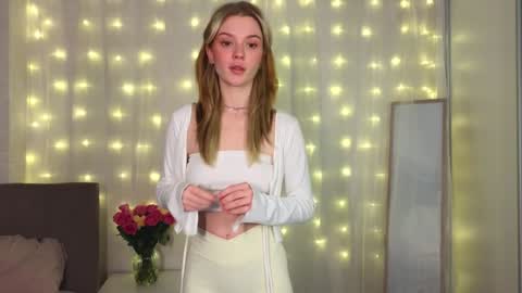 Snapshot of cyberheart_ chatting on December 11, 2024, 2:00 pm EMILY online show from December 11, 2024, 2:00 pm