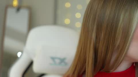 Snapshot of cyberheart_ chatting on January 18, 2025, 3:49 pm EMILY online show from January 18, 2025, 3:49 pm