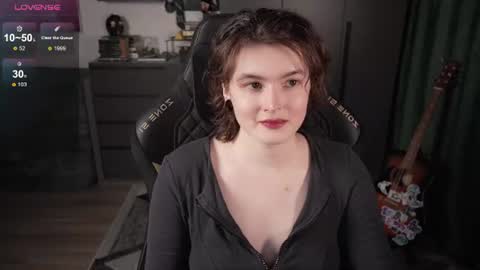 Helen Blossom online show from July 17, 2026, 8:14 pm