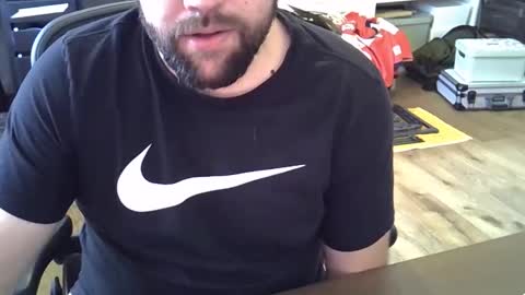 cyrsug online show from November 14, 2025, 11:31 am