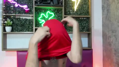 Snapshot of cyrus_wlaker chatting on November 12, 2025, 8:08 pm cyrus online show from November 12, 2025, 8:08 pm