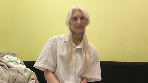 Emily online show from June 1, 2026, 7:15 pm