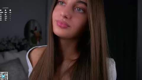 Isabella online show from December 15, 2025, 1:10 am