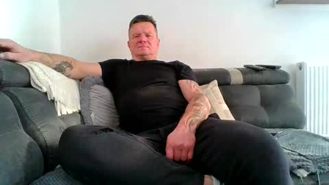 Snapshot of czerbis chatting on February 2, 2025, 12:02 pm czerbis online show from February 2, 2025, 12:02 pm