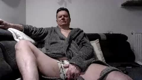 Snapshot of czerbis chatting on February 22, 2025, 8:09 pm czerbis online show from February 22, 2025, 8:09 pm