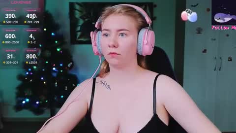 Snapshot of d0nna_ chatting on December 2, 2025, 10:05 pm Donna online show from December 2, 2025, 10:05 pm