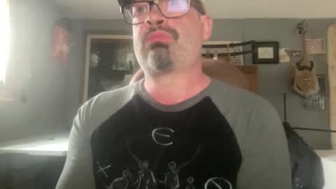 Snapshot of d4ddy858 chatting on April 1, 2026, 8:17 pm d4ddy858 online show from April 1, 2026, 8:17 pm
