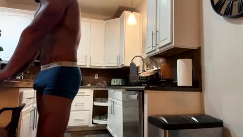 Snapshot of d_michael12 chatting on February 22, 2025, 4:40 am David Michael online show from February 22, 2025, 4:40 am