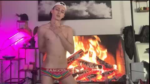 Snapshot of da_danya chatting on September 26, 2025, 3:49 pm da_danya online show from September 26, 2025, 3:49 pm