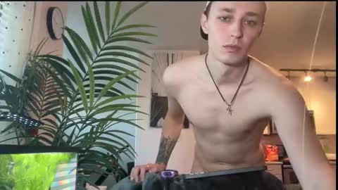 Snapshot of da_danya chatting on September 27, 2025, 7:30 pm da_danya online show from September 27, 2025, 7:30 pm