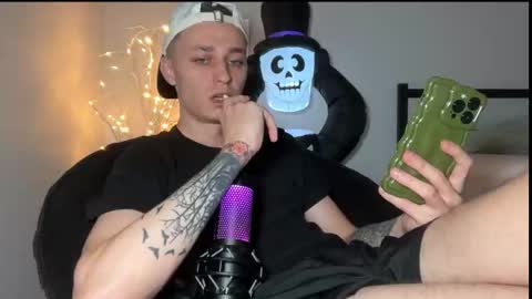 Snapshot of da_danya chatting on October 11, 2025, 2:55 am da_danya online show from October 11, 2025, 2:55 am