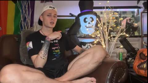 Snapshot of da_danya chatting on October 22, 2025, 2:34 am da_danya online show from October 22, 2025, 2:34 am