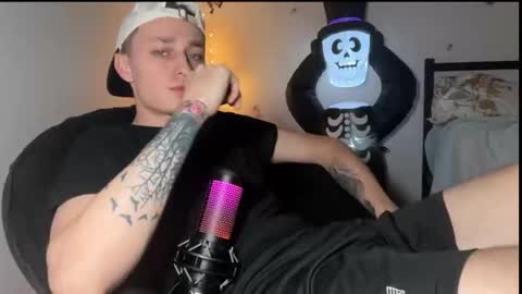 Snapshot of da_danya chatting on October 29, 2025, 2:14 am da_danya online show from October 29, 2025, 2:14 am