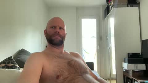da_flows online show from May 7, 2026, 2:00 pm