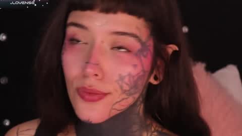 Snapshot of daarlene chatting on February 11, 2025, 2:57 pm Darlene online show from February 11, 2025, 2:57 pm