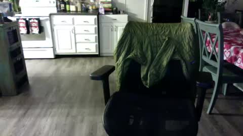 dabbylonglegs online show from January 27, 2025, 3:04 am
