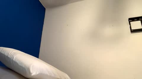 Snapshot of dabeibe chatting on February 12, 2026, 11:55 pm Jewbb online show from February 12, 2026, 11:55 pm