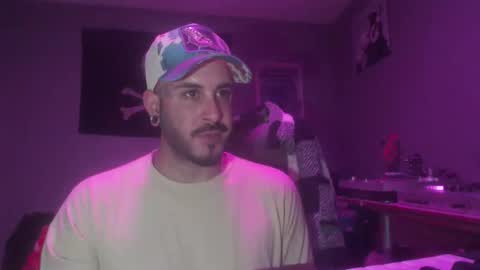 Snapshot of dabirdfree chatting on September 13, 2025, 6:18 pm Destroyer online show from September 13, 2025, 6:18 pm