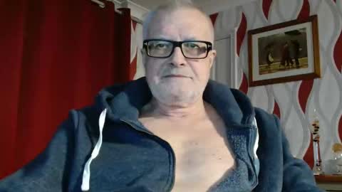 Snapshot of daddiescockforyou chatting on April 22, 2026, 7:59 pm Brian ... online show from April 22, 2026, 7:59 pm