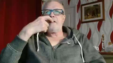 Snapshot of daddiescockforyou chatting on May 7, 2026, 8:03 pm Brian ... online show from May 7, 2026, 8:03 pm