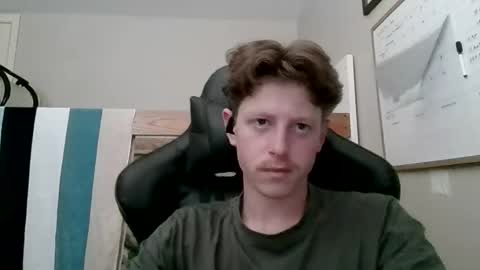 Snapshot of daddy__desires chatting on February 9, 2026, 4:05 am daddy__desires online show from February 9, 2026, 4:05 am